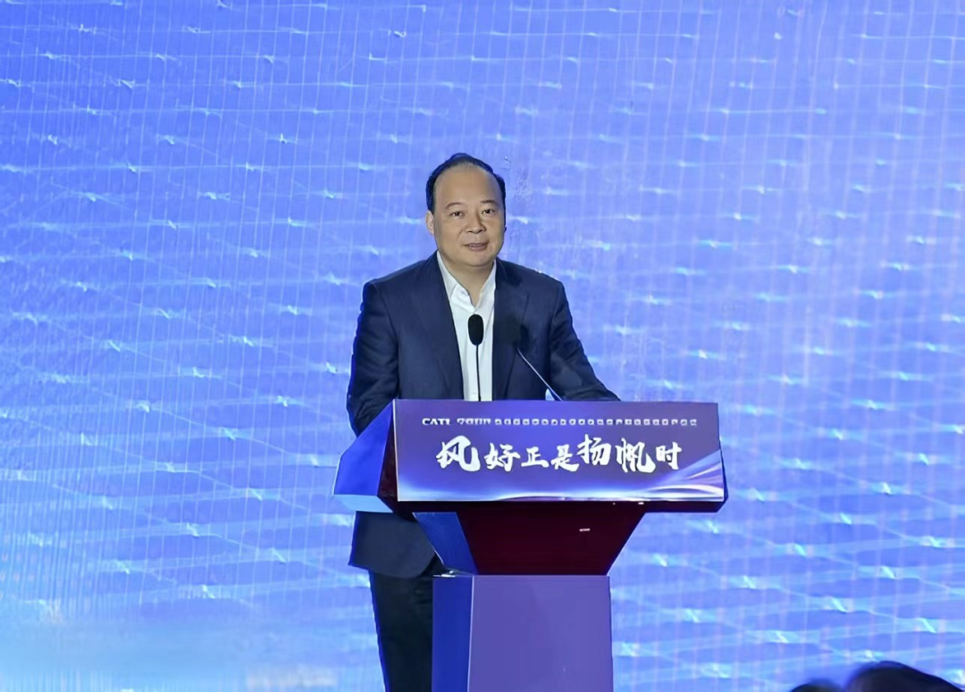 02-配文插图-贝斯特董事长、总经理曾毓群发表致辞.png